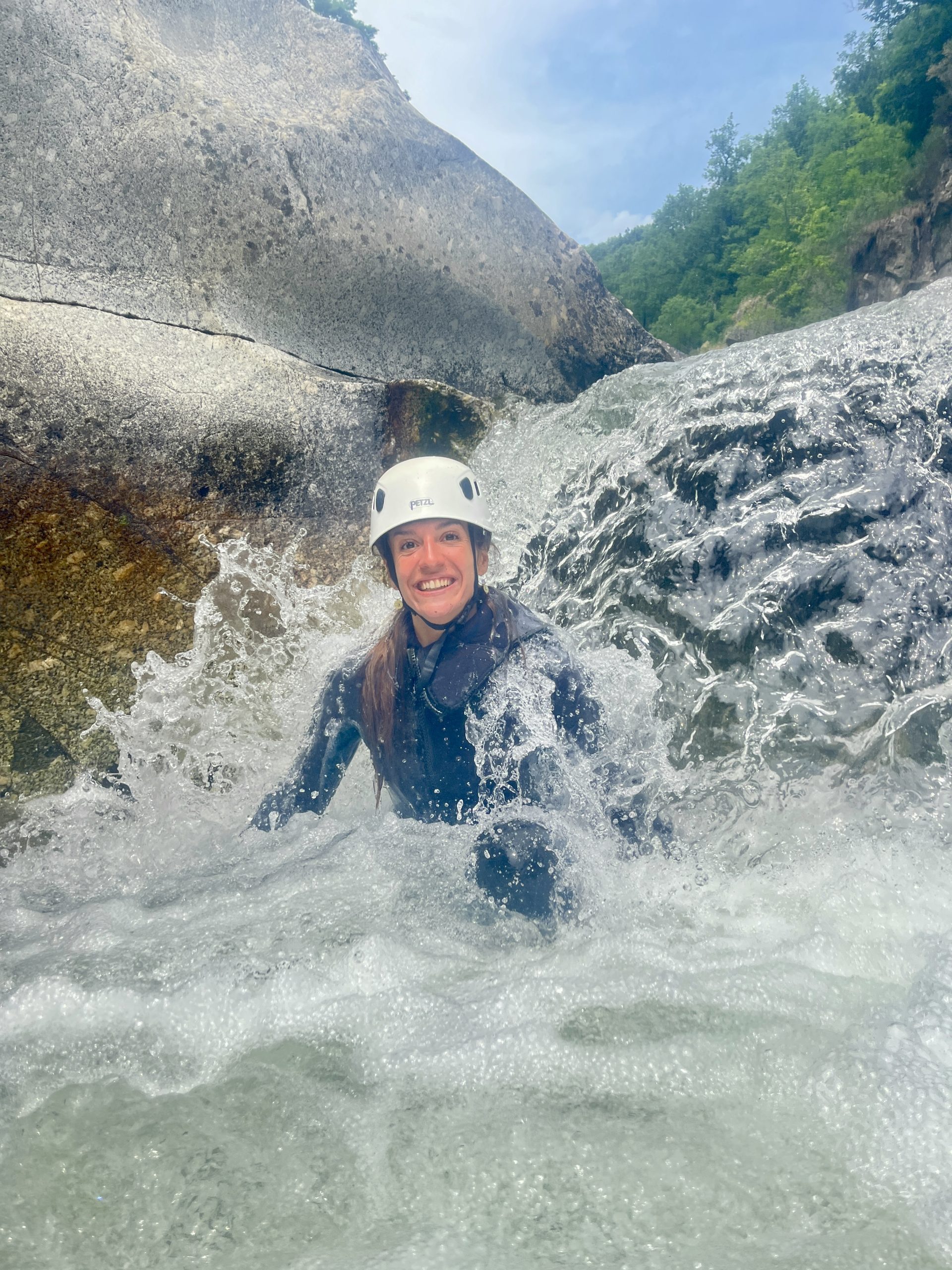 Groupe en sortie canyoning en Ard&egrave;che Aventure