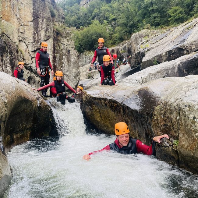 contenue pour gallerie Aqua fun cascade activitie famille_2663