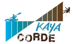 Kayak corde guide accompagnement des 4 ans enfants familles vallon pont d'arc