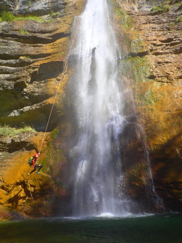 les ecouges canyon mytic de grenoble journee complete