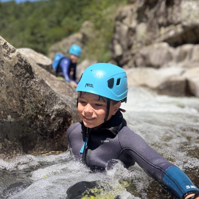 canyon ardeche famille enfants riviere activité vallon pont d'arc