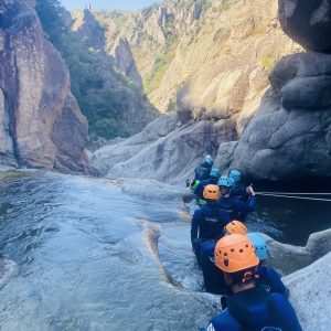 outdoors aventures pour evg evjf anniversaires teambuilding en canyoning in Ardeche