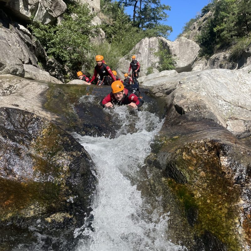 contenue pour gallerie Aqua fun cascade activitie famille_3123